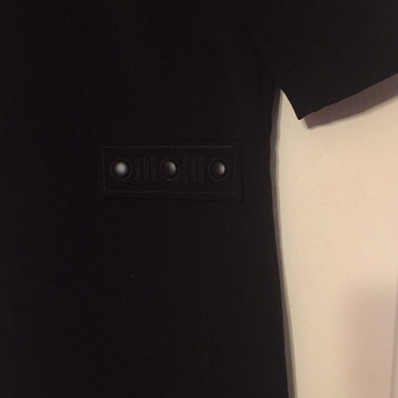 Black H&M dress with zipper on the back. Size 6 - Picture 2 of 3